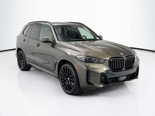 Manhattan Green Metallic 2026 BMW X5 xDrive40i