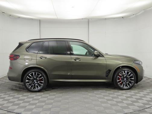 Manhattan Green Metallic 2026 BMW X5 xDrive40i