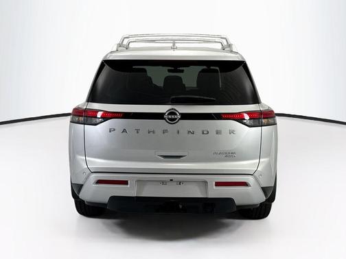 Brilliant Silver Metallic 2023 Nissan Pathfinder Platinum