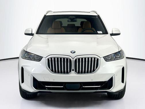 Mineral White Metallic 2026 BMW X5 sDrive40i