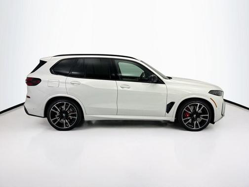 Alpine White 2026 BMW X5 M60i