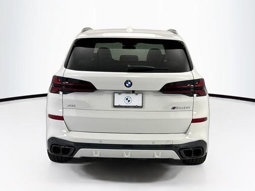 Alpine White 2026 BMW X5 M60i
