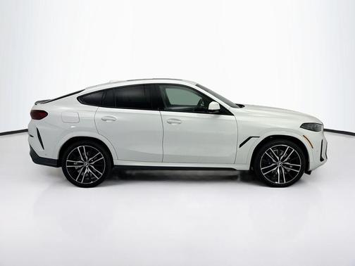 Alpine White 2027 BMW X6 xDrive40i