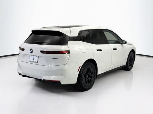 Alpine White 2026 BMW iX xDrive60