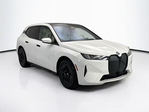 Alpine White 2026 BMW iX xDrive60
