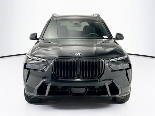 Black Sapphire Metallic 2027 BMW X7 xDrive40i