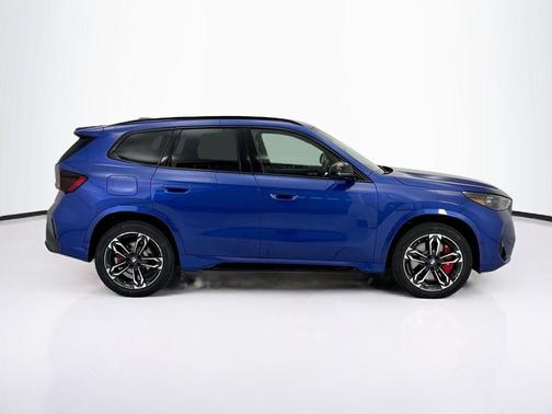 Portimao Blue Metallic 2026 BMW X1 xDrive28i