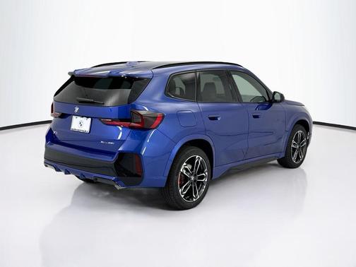 Portimao Blue Metallic 2026 BMW X1 xDrive28i
