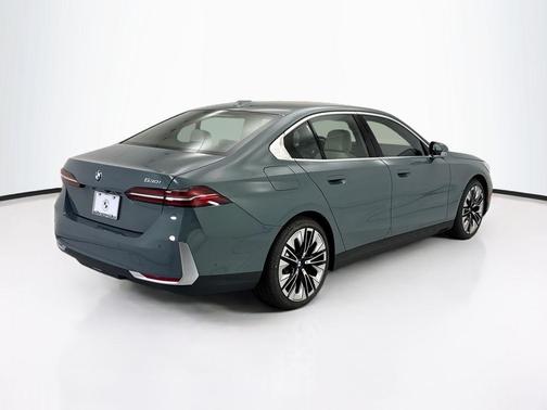 Green Metallic 2027 BMW 530 i
