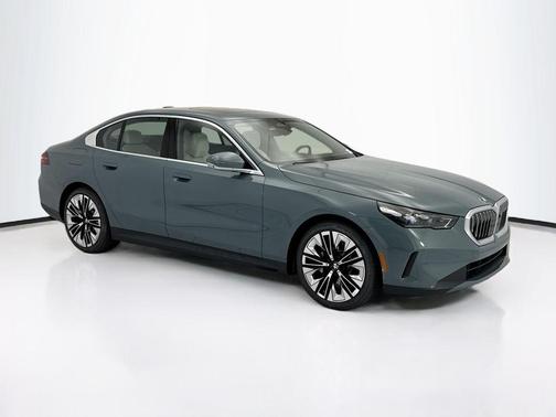Green Metallic 2027 BMW 530 i