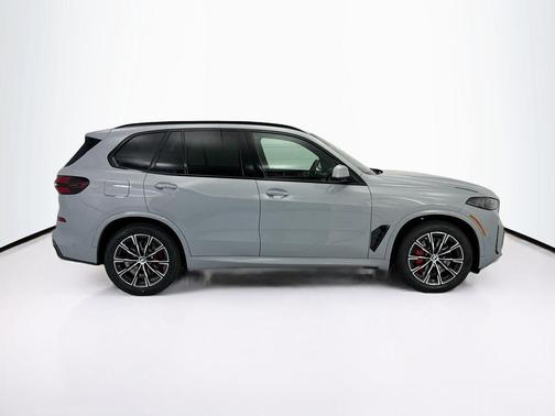 Gray Metallic 2026 BMW X5 xDrive40i