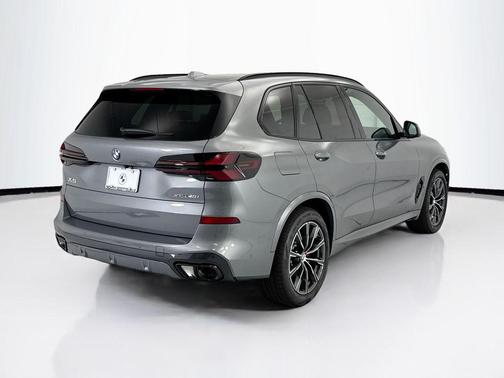 Gray Metallic 2026 BMW X5 xDrive40i