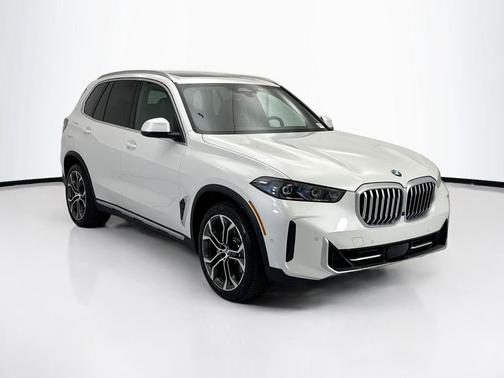 Mineral White Metallic 2026 BMW X5 xDrive40i