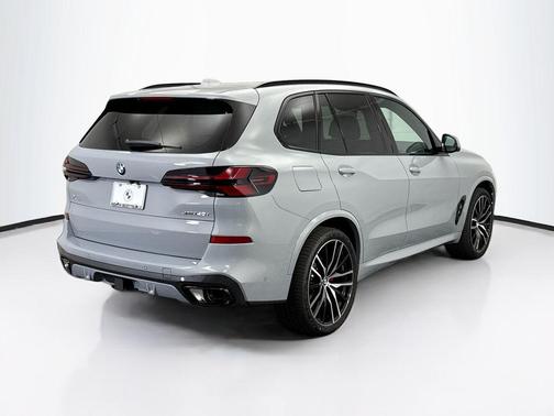 Gray Metallic 2026 BMW X5 xDrive40i