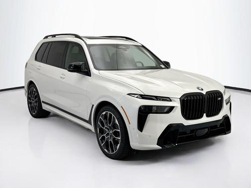 Mineral White Metallic 2027 BMW X7 M60i