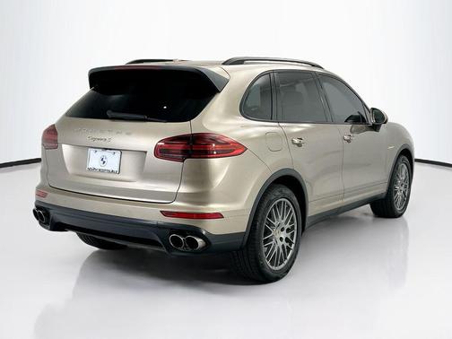 Palladium Metallic 2015 Porsche Cayenne S