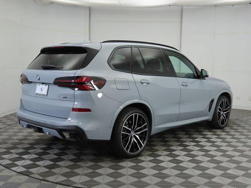 Gray Metallic 2026 BMW X5 xDrive40i