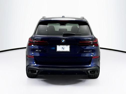 Tanzanite Blue II Metallic 2026 BMW X5 xDrive40i