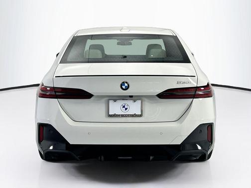 Alpine White 2027 BMW 530 i