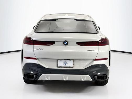 Mineral White Metallic 2026 BMW X6 xDrive40i