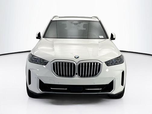 Alpine White 2026 BMW X5 sDrive40i