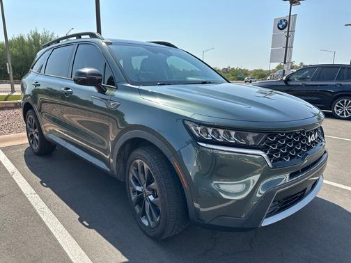 Green 2022 Kia Sorento X-Line EX
