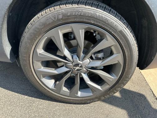 Green 2022 Kia Sorento X-Line EX