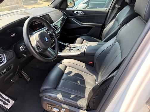 Alpine White 2021 BMW X5 M50i