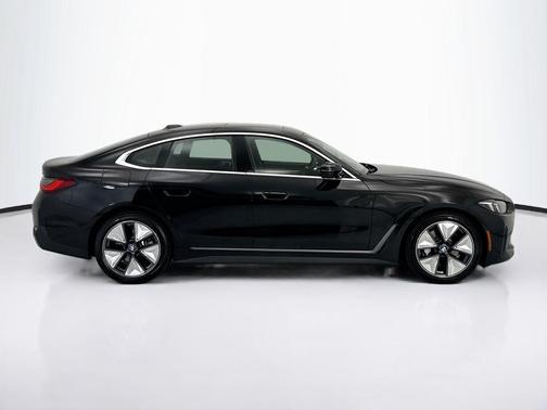 Black Sapphire Metallic 2026 BMW i4 Gran Coupe xDrive40