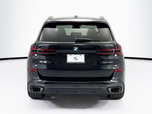 Black Sapphire Metallic 2026 BMW X5 xDrive40i