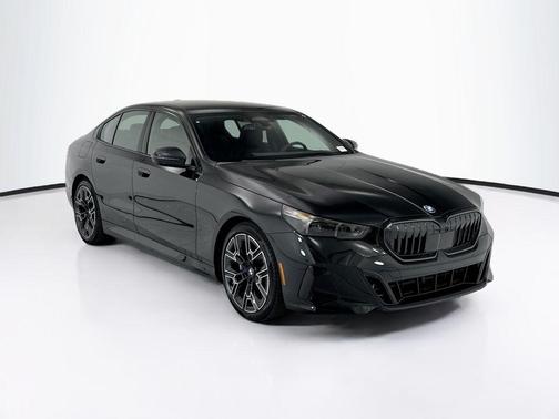 Black Sapphire Metallic 2027 BMW 550e 550E XDRIVE