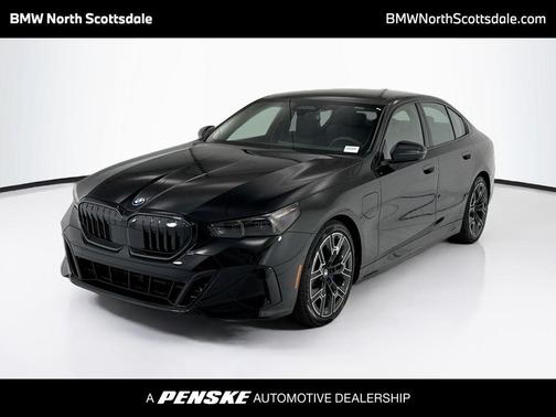 Black Sapphire Metallic 2027 BMW 550e 550E XDRIVE