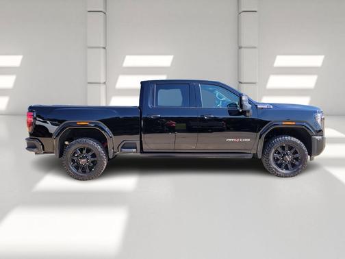 2025 GMC Sierra 2500 AT4