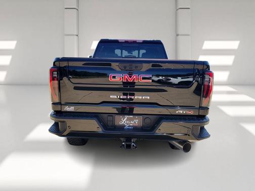 2025 GMC Sierra 2500 AT4