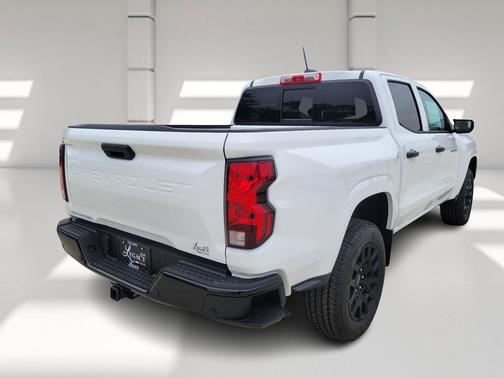 2026 Chevrolet Colorado Base