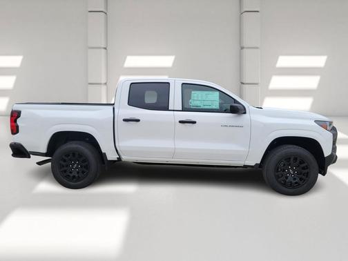 2026 Chevrolet Colorado Base