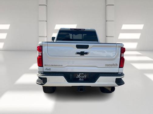 2022 Chevrolet Silverado 2500 High Country