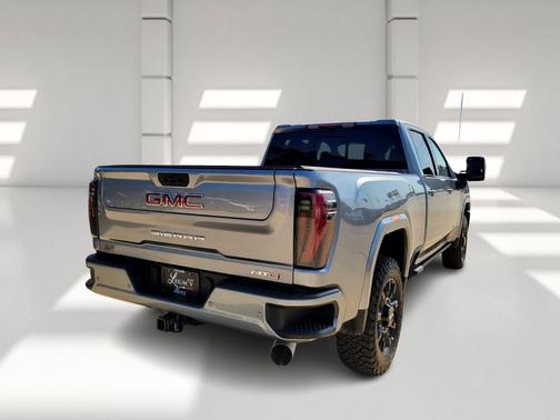 2025 GMC Sierra 2500 AT4