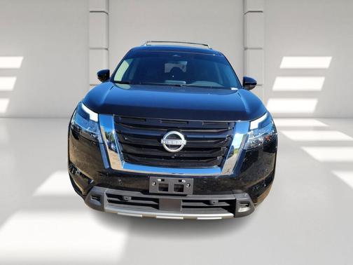 2024 Nissan Pathfinder SL FWD
