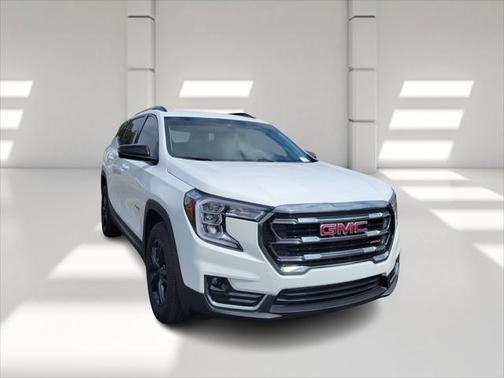 2024 GMC Terrain AWD AT4