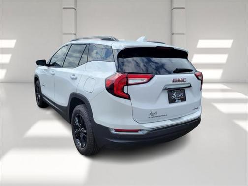 2024 GMC Terrain AWD AT4