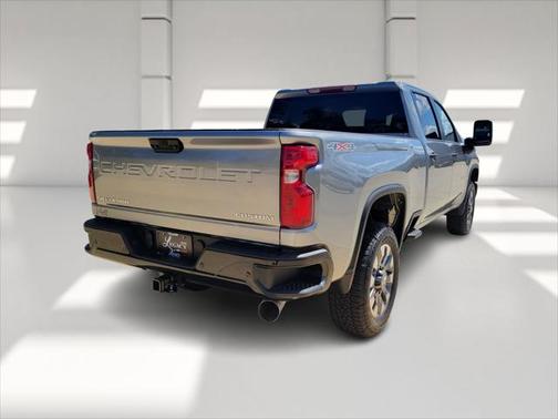 2025 Chevrolet Silverado 2500 Custom