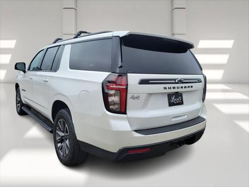 2023 Chevrolet Suburban 4WD Z71