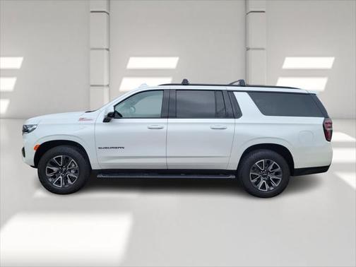 2023 Chevrolet Suburban 4WD Z71
