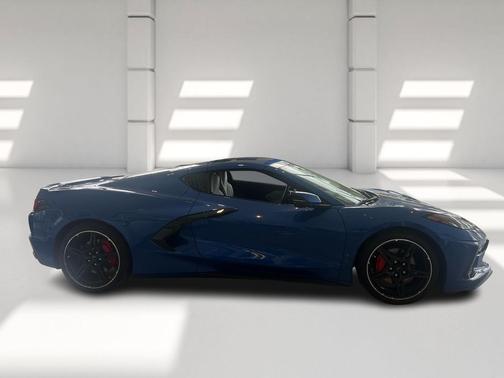 2022 Chevrolet Corvette Stingray w/2LT