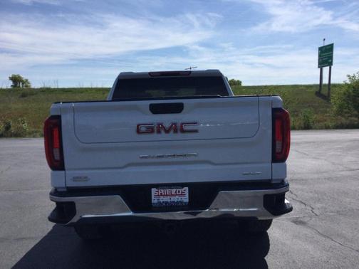 2020 GMC Sierra 1500 SLT