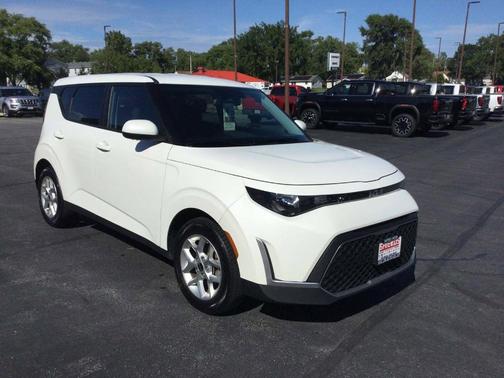 2024 Kia Soul LX