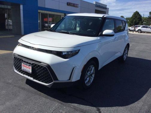 2024 Kia Soul LX