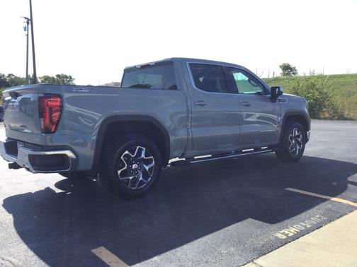 2025 GMC Sierra 1500 SLE