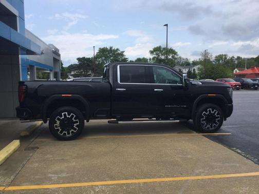 2025 GMC Sierra 2500 Denali